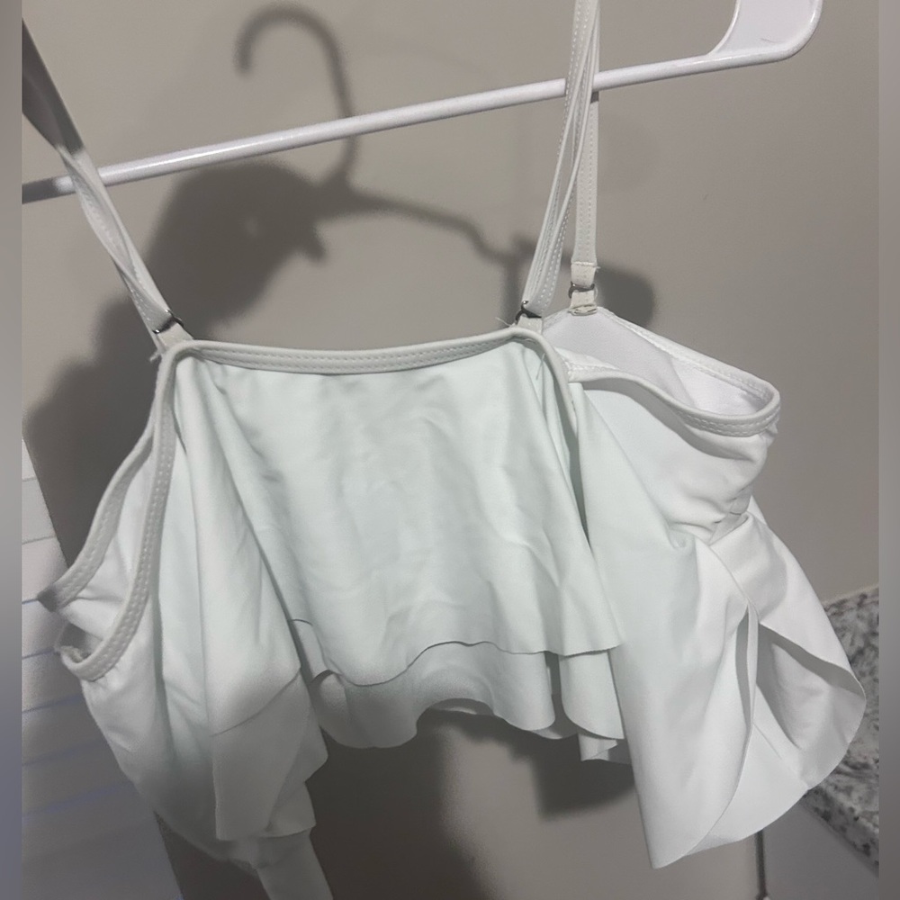 Chic Ruffle Bikini Set - Picture 5 of 5